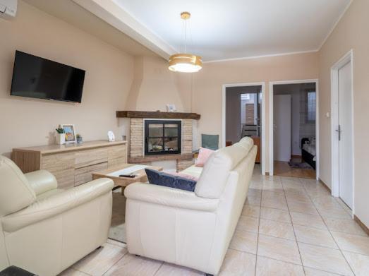 Lola 2 Apartment โรวีน ภายนอก รูปภาพ